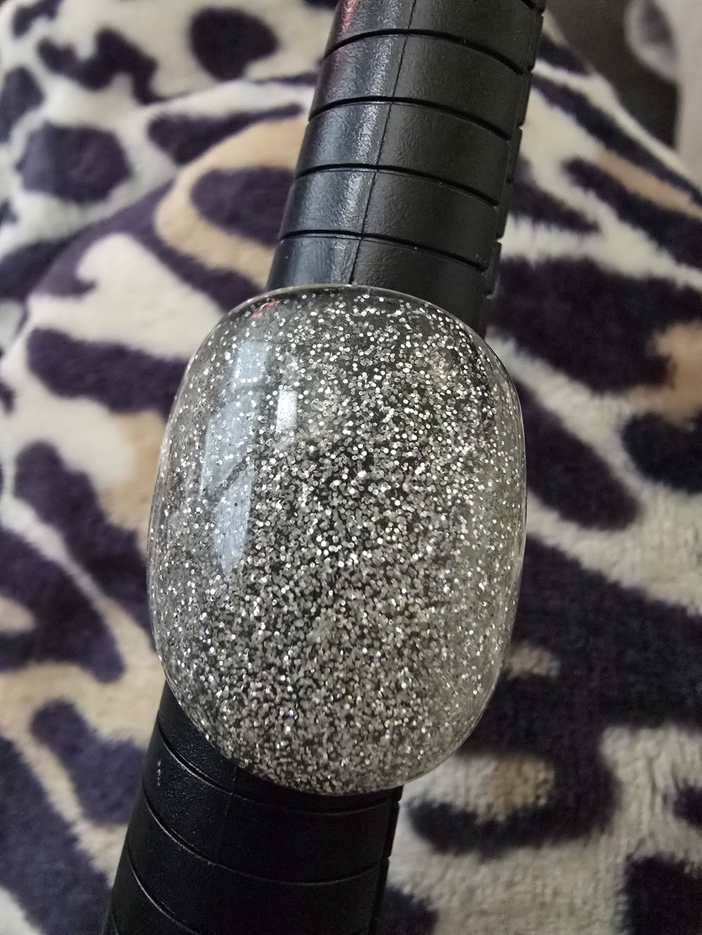 Silver Glitter Dome Decorative Accent Resin  Ring - Unbranded